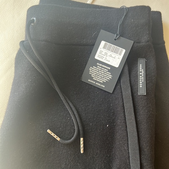 Men’s Scotch and Soda pants - Picture 2 of 2